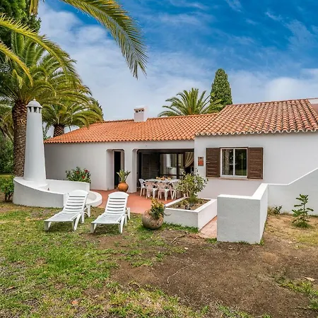 Bmyguest - Falesia Villa